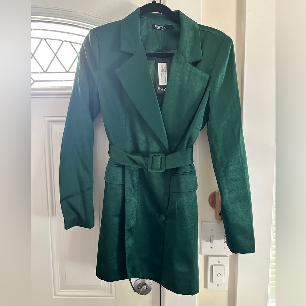 NWT belted satin like blazer dress